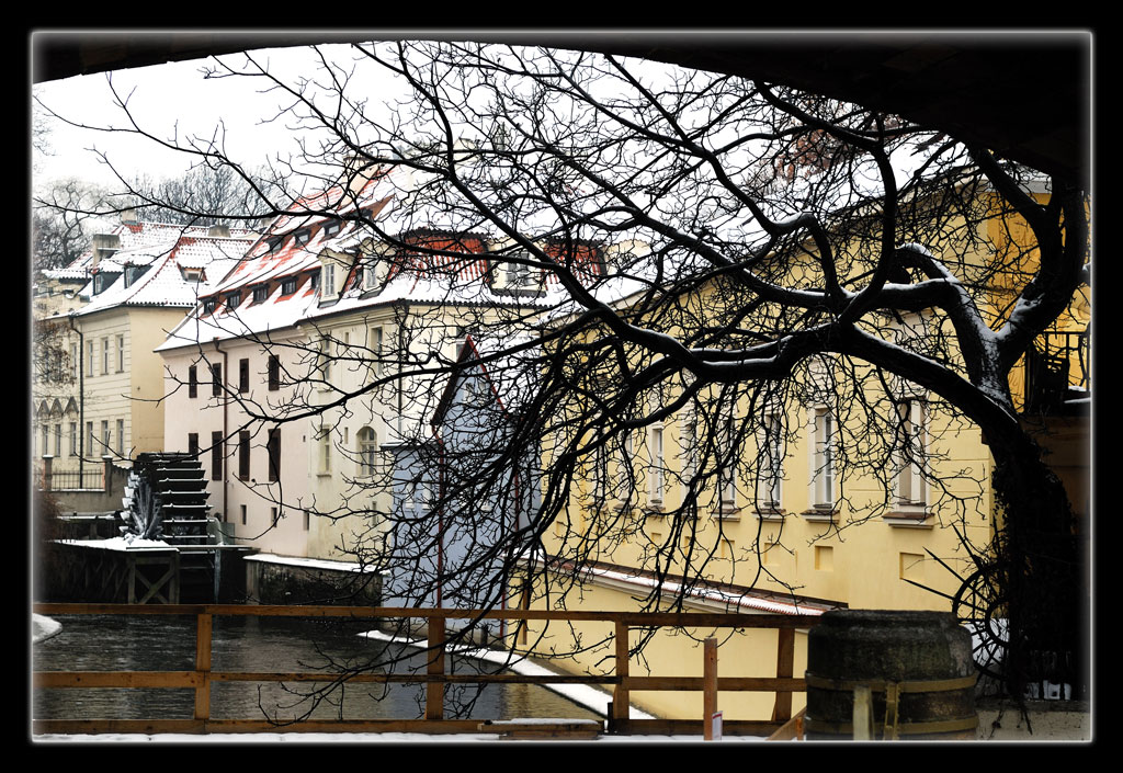 Praga, Mulino sotto ponte Carlo