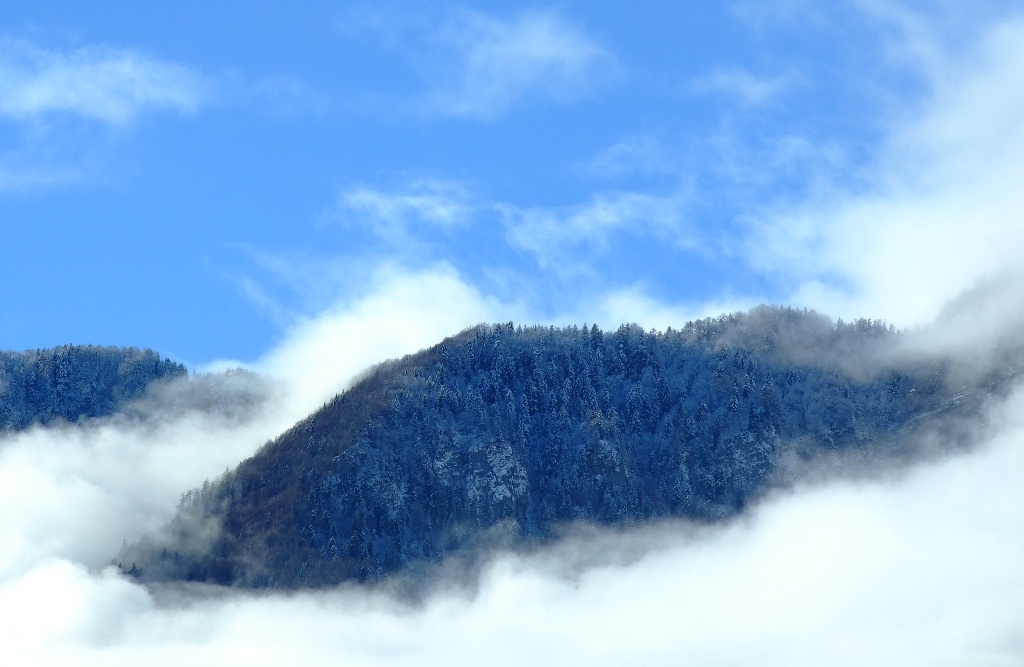 Montagne tra le nuvole