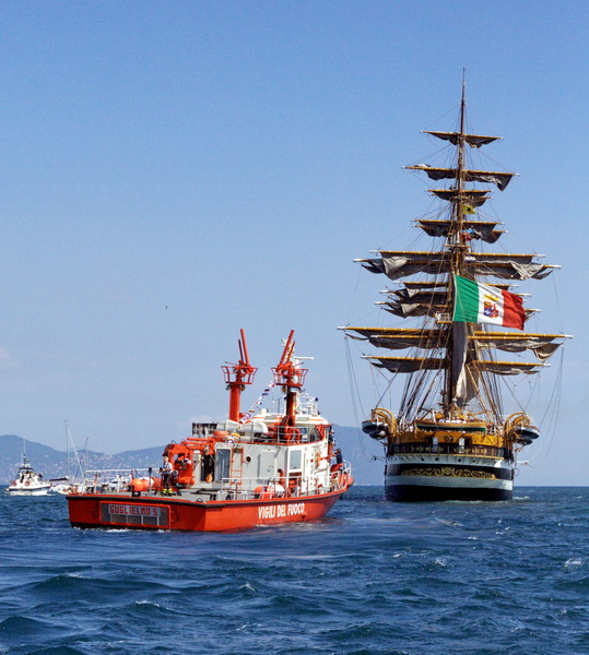 Il Vespucci inseguito....