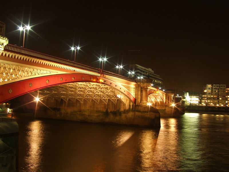 sotto il ponte dei frate neri