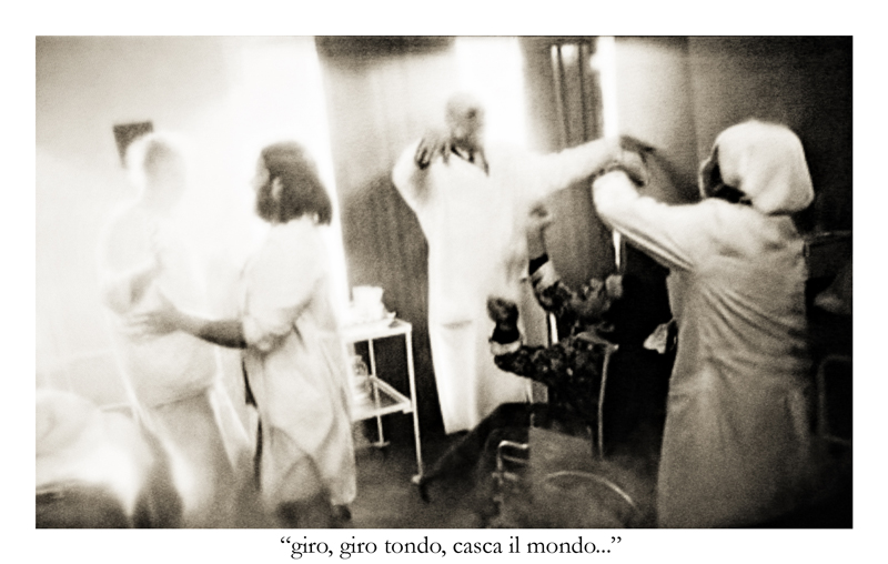 giro giro tondo casca il mondo