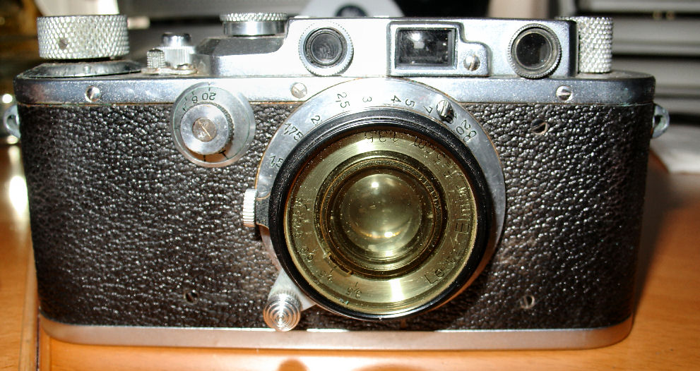 leica front