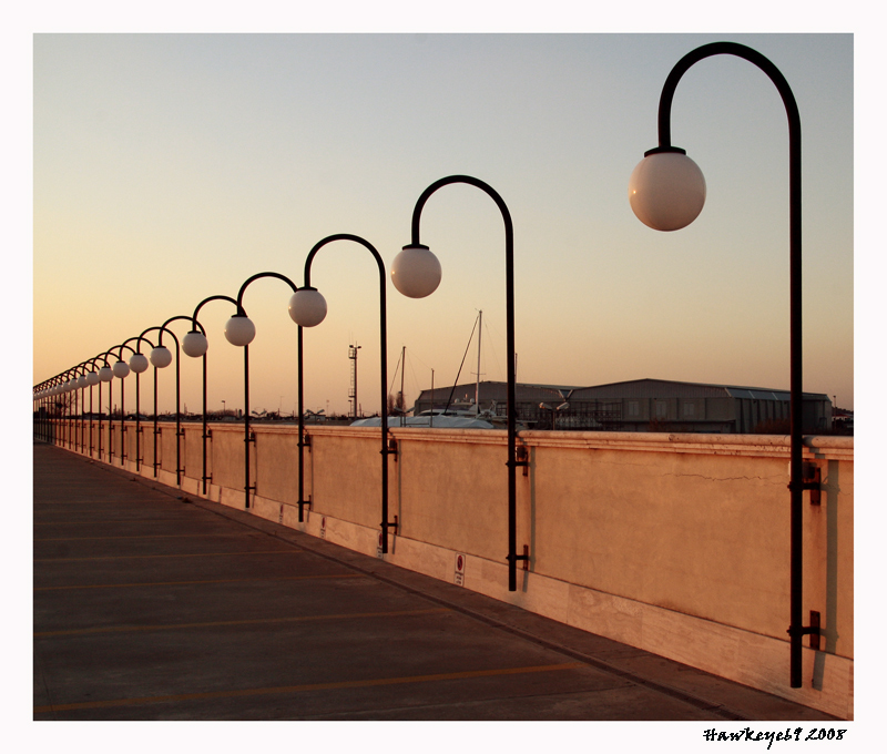 ....tutti in fila.....