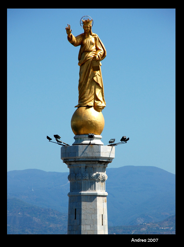 Messina - ingresso nel porto