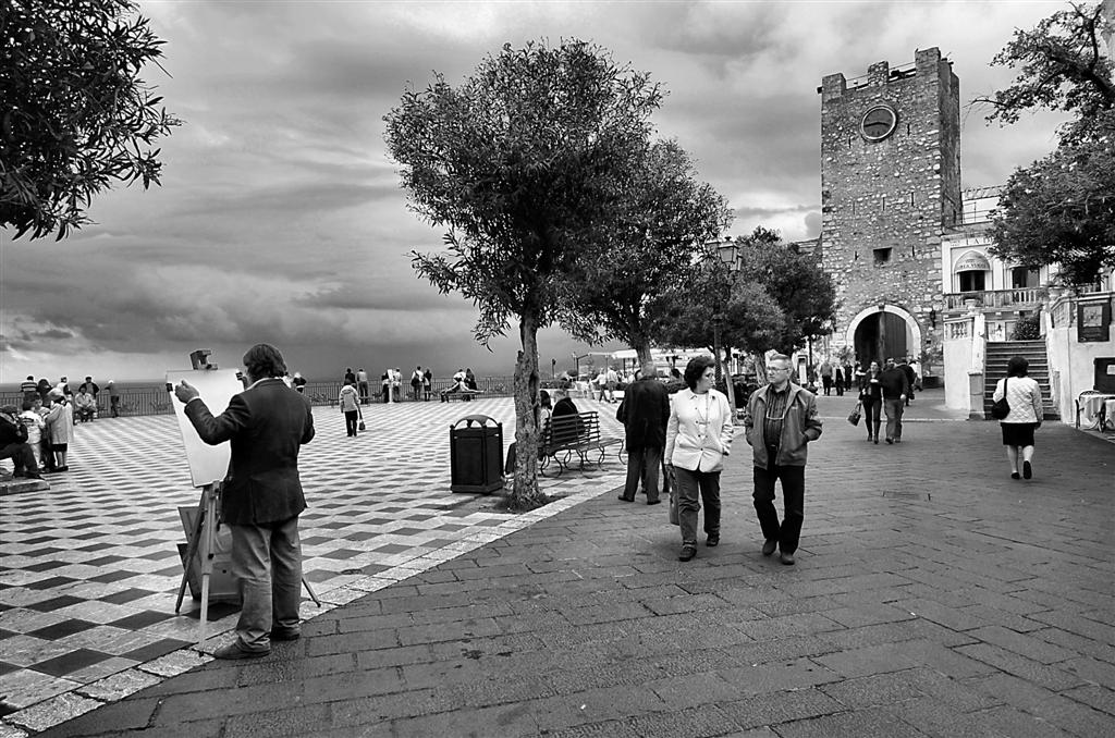 taormina, la piazza.