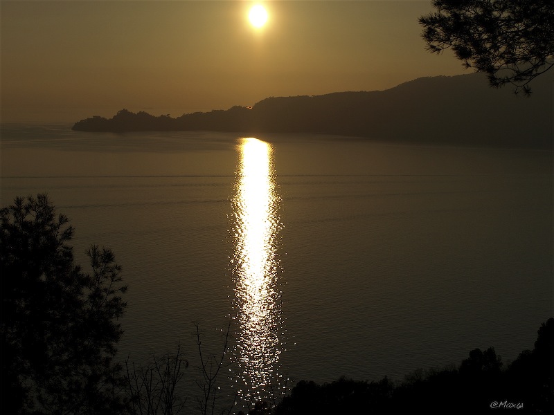 Tramonto su portofino