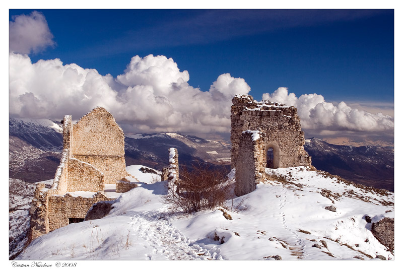 Le mura - Rocca Calascio (L'Aquila)