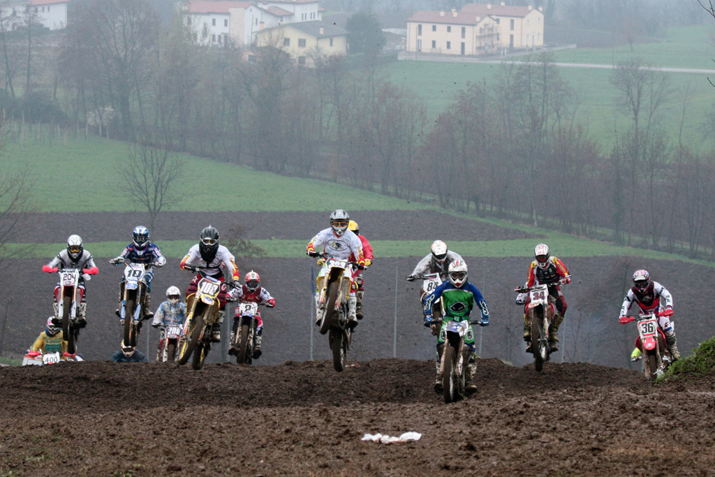 Triveneto  Fara Vicentino - Pronti via.....