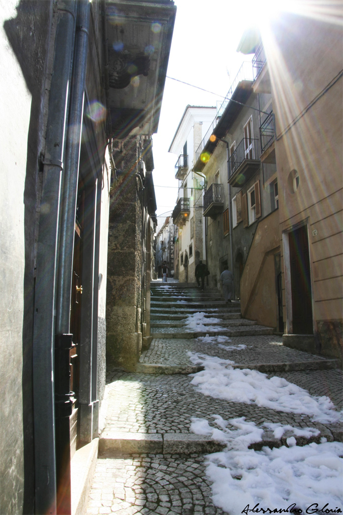 Raggi di sole e gocce d'acqua