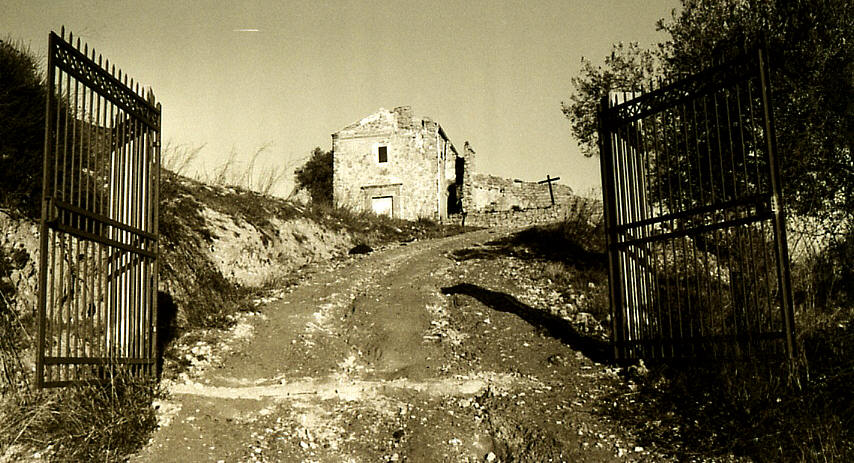 Non entrate in quella casa!!