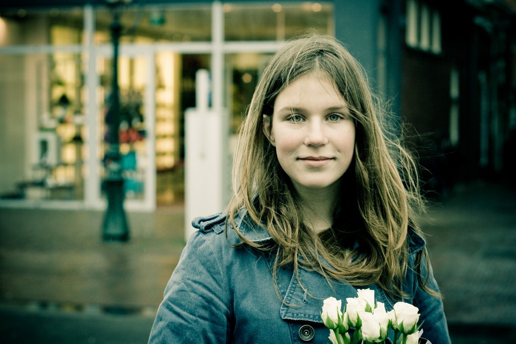 la ragazza dei fiori