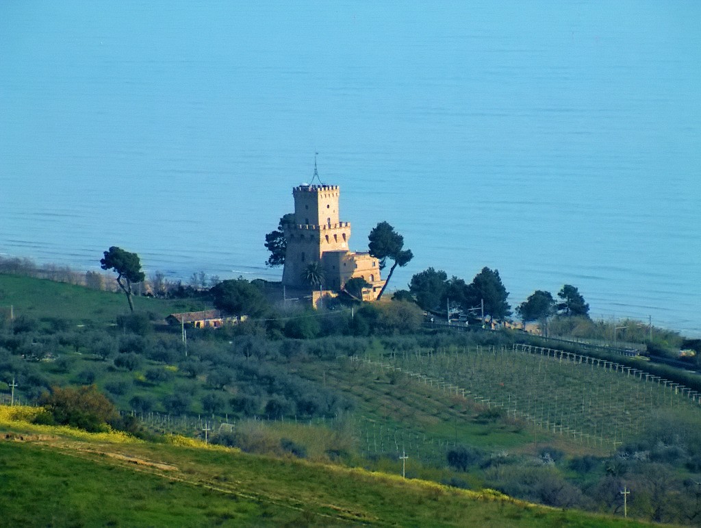 Torre di cerrano da Silvi Paese(moltiplicatore focale)