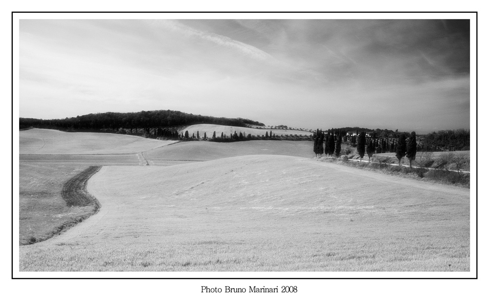 La strada che porta lle colline