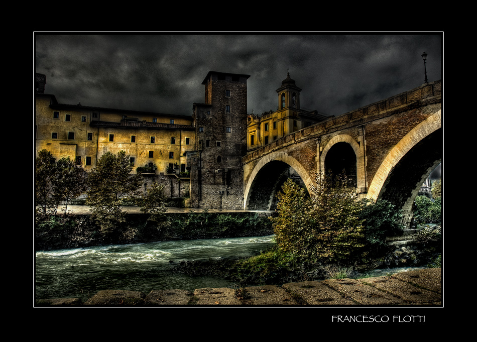 Isola Tiberina ( Tevere )