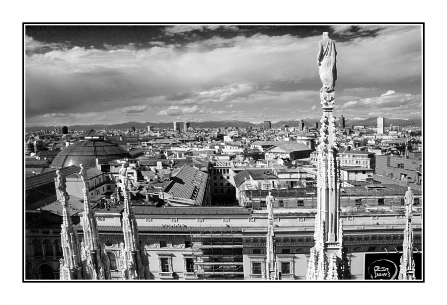 3+3 guardano in basso