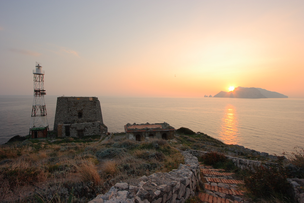 Una punta al tramonto