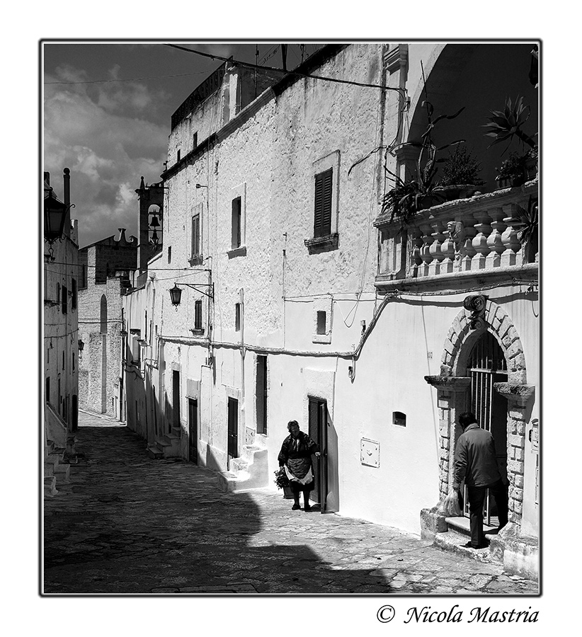 Comare......Compare.