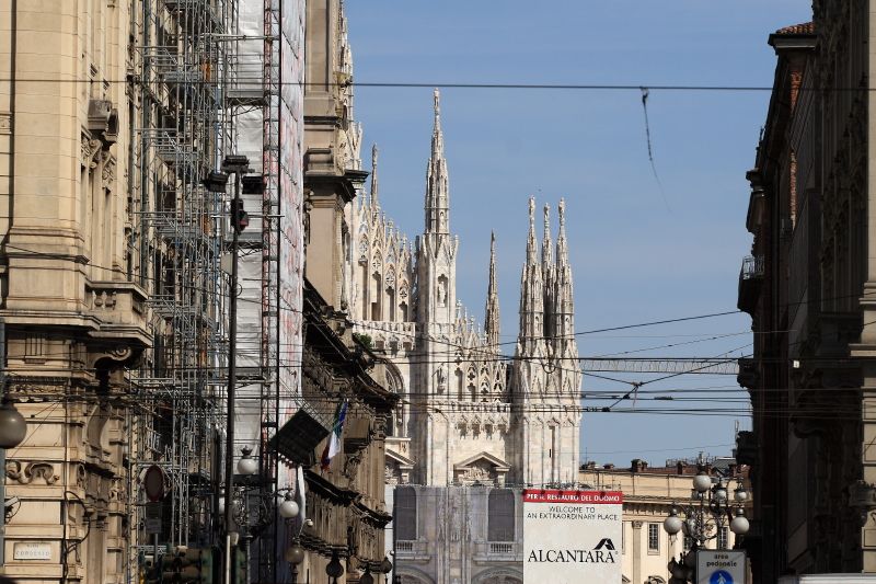 Quel ramo del "lato del Duomo".......