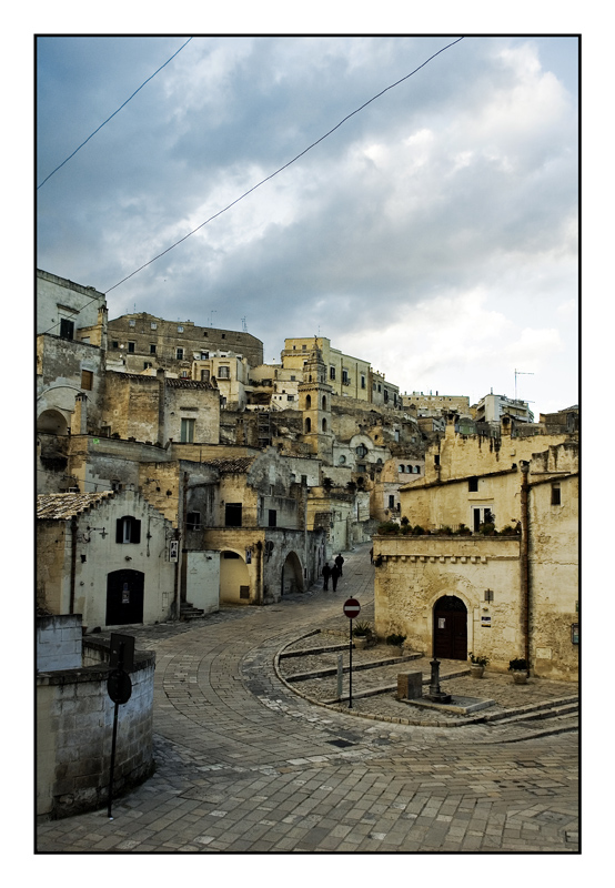 ...contro senso.....