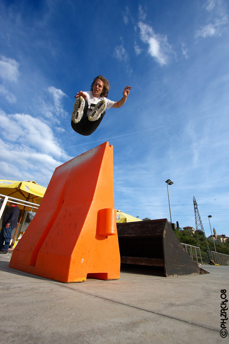 rollerblade, jump...