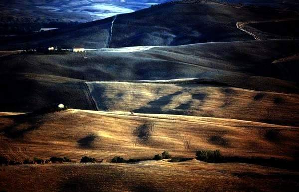 Paesaggio toscano. Verso sera.
