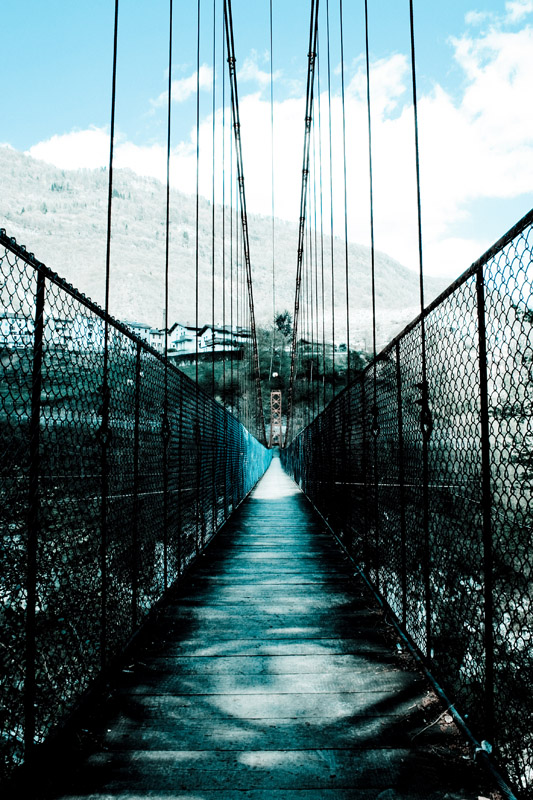 Al di la del ponte...