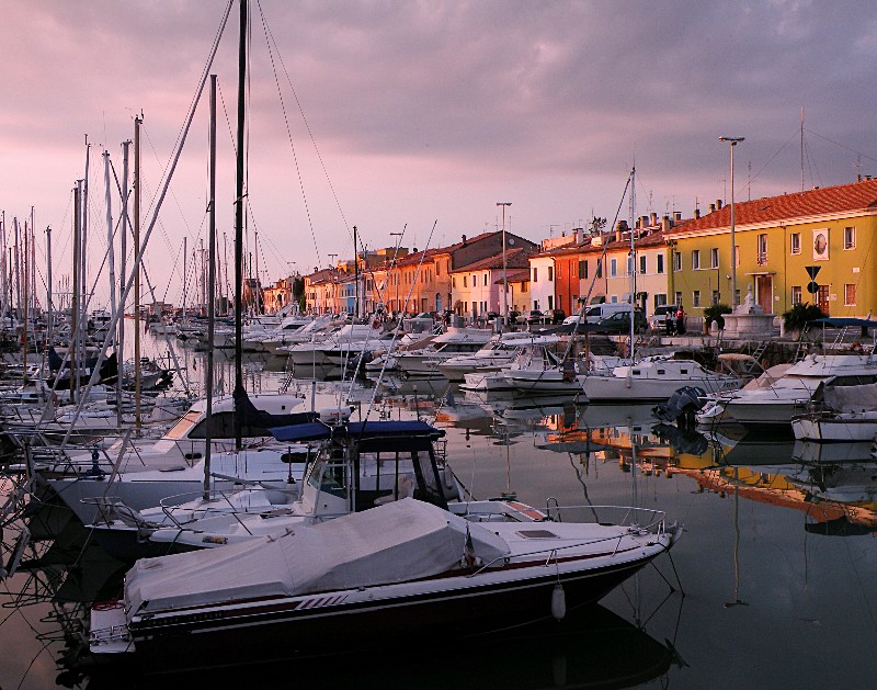 Gli ultimi raggi sui muri