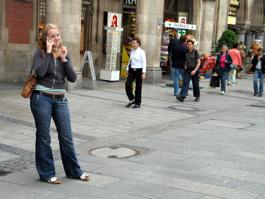 LA TELEFONATA A COLORI