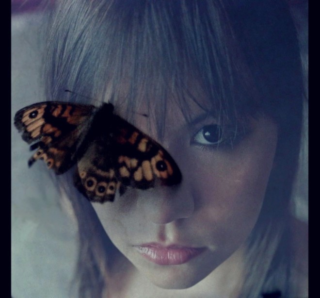 la donna con la falena