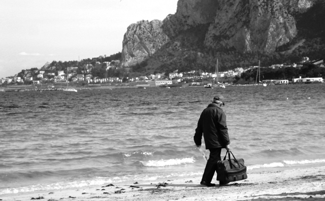 Walkin'on(the dock of the bay)