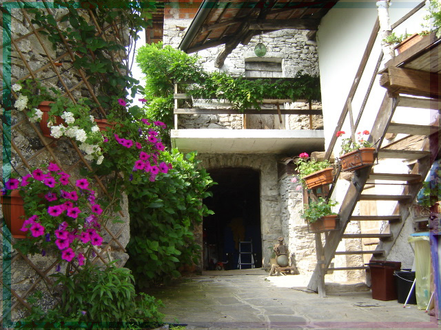 Uno scorcio di una incantevole cascina