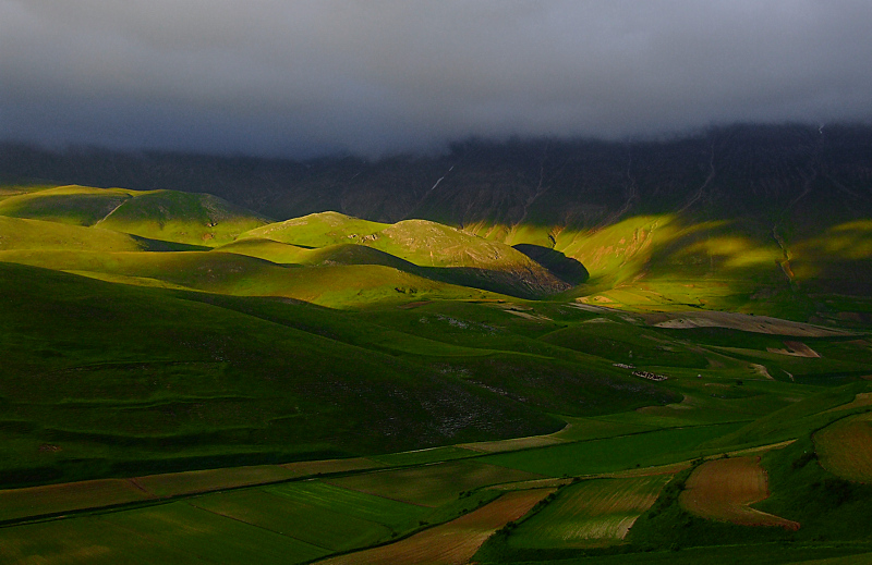 LAMA DI LUCE SUL MONTE VETTORE (RADUNO NSF)