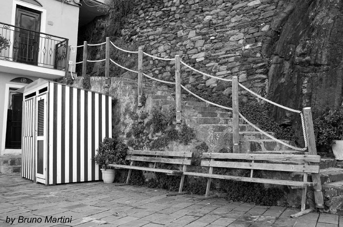 La cabina in fondo alle scale