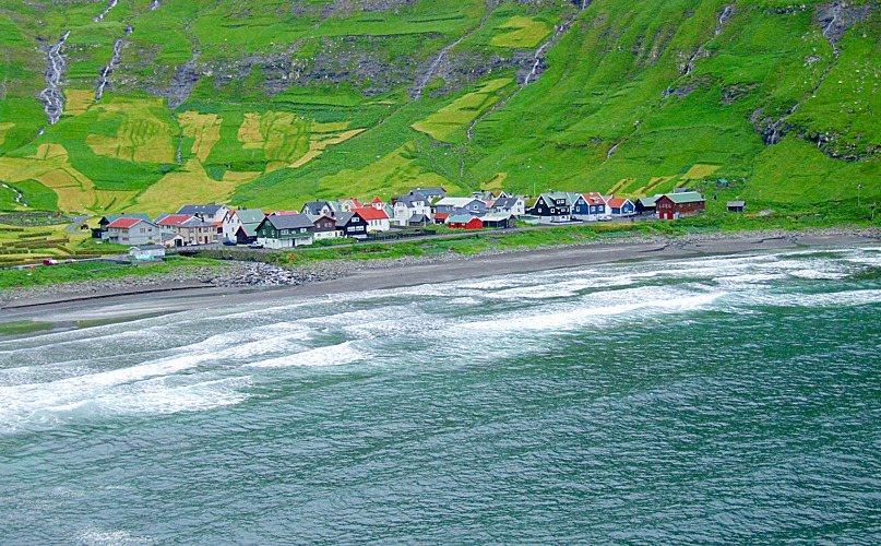 VILLAGGIO NELLE FAROER (RIVISITAZIONE)