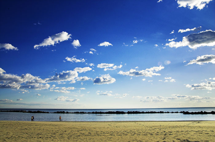 Camminare sulla spiggia