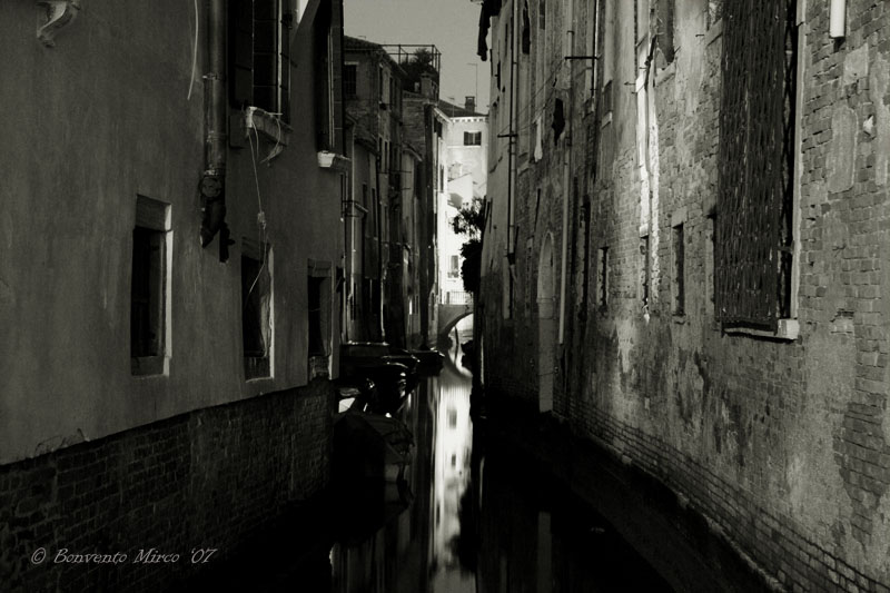 B&W in Venice