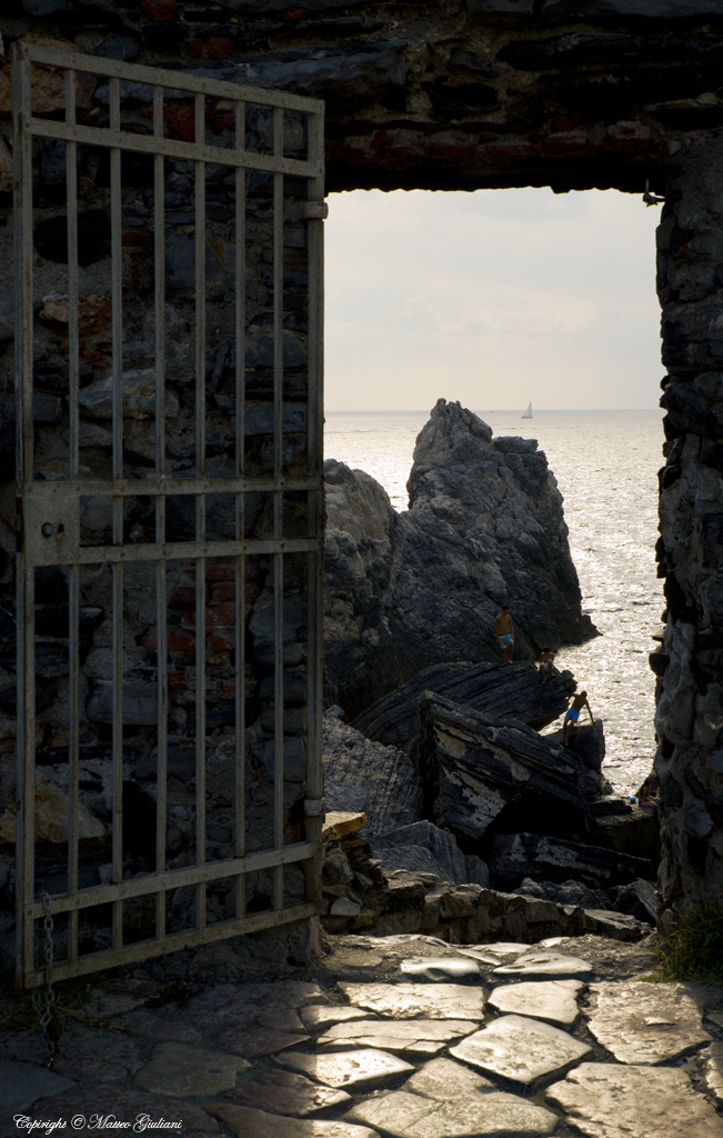 Luce 2 "Una Porta sul Mare"