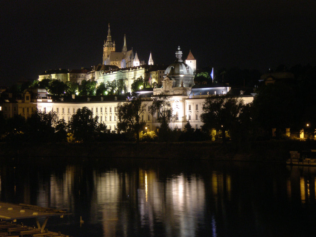 praga by night