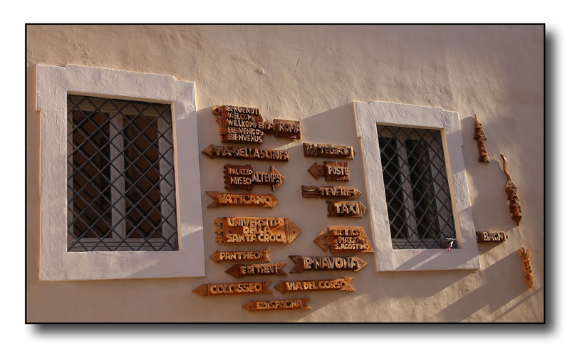 Indicazioni in legno