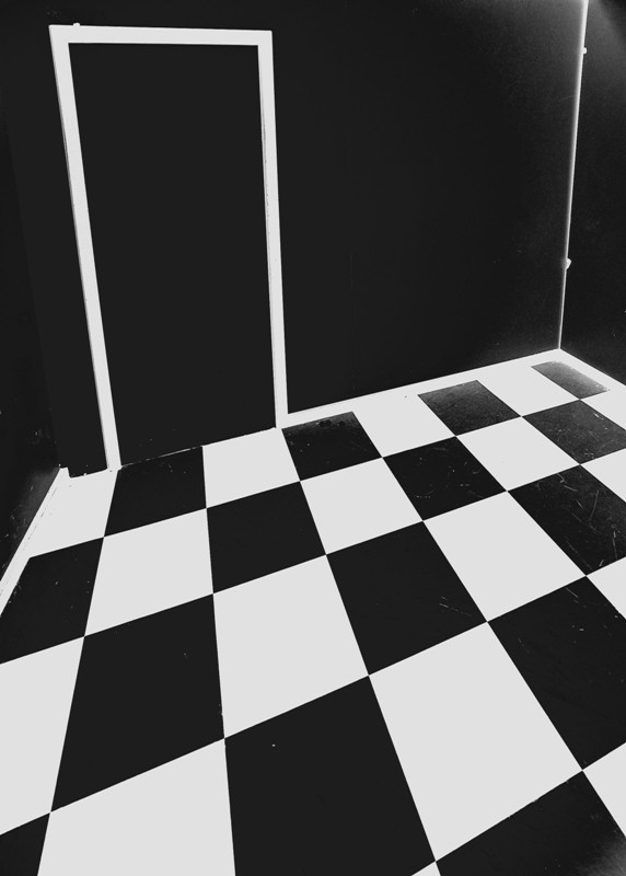 deformazione prospettica bicromatica