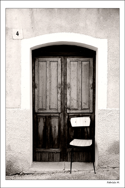 Mia nonna sedeva l� ...