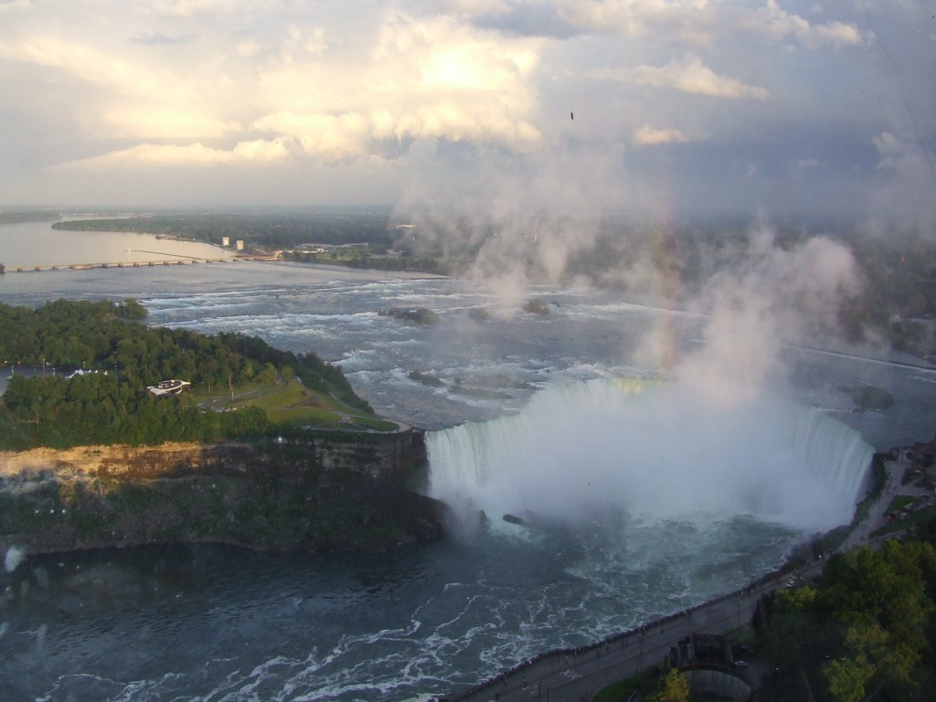 Niagara Falls versante Canadese