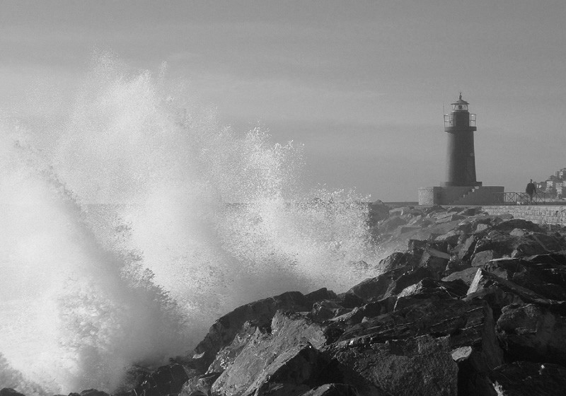 Il faro nella tempesta
