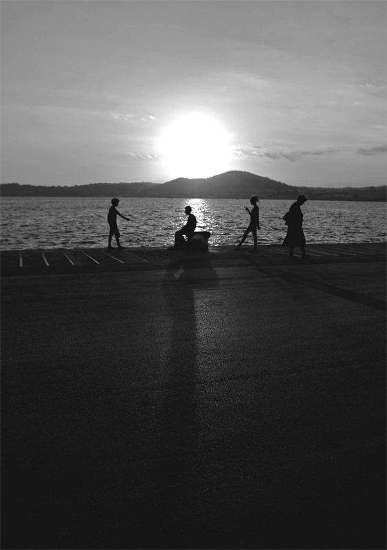 Si fa sera a Pozzuoli