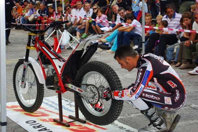 Steve Colley( campione moto acrobatiche )