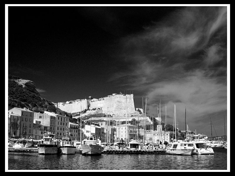Dal porto B&W