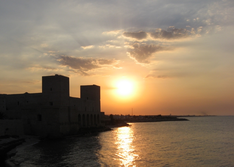CASTELLO DI TRANI AL TRAMONTO
