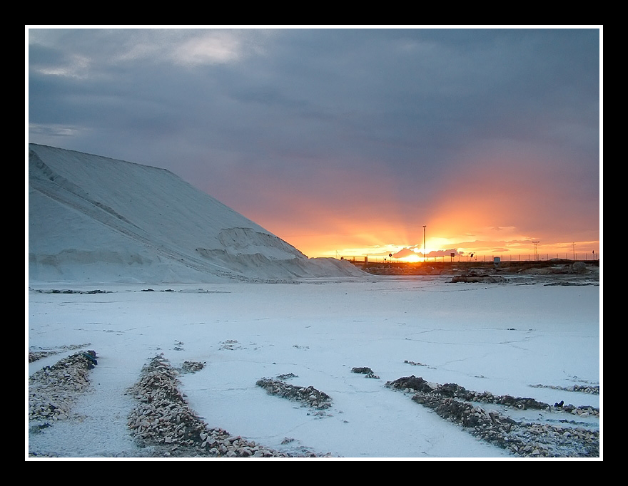 ...TRAMONTO SULLA SALINA...