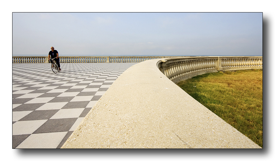 Livorno - terrazza mascagni - equilibri