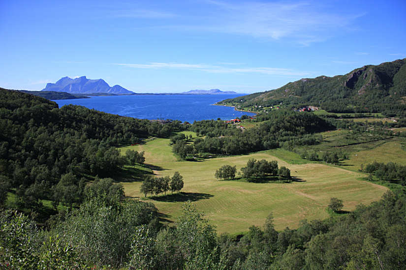 IL PRATO CHE PORTA AL MARE